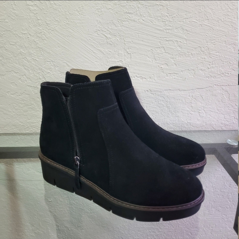Clarks Airabell Zip Women's Wedge Boots In Black Suede